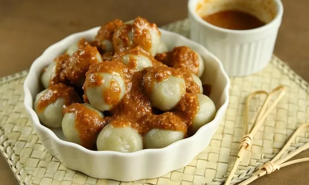 Cilok: Jajanan Kenyal Khas Bandung Yang Semakin Mendunia