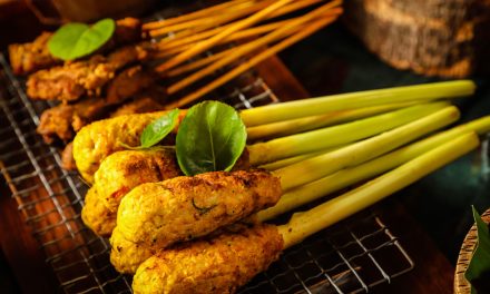 Sate Lilit Makin Populer, Kuliner Bali Ini Banjir Peminat