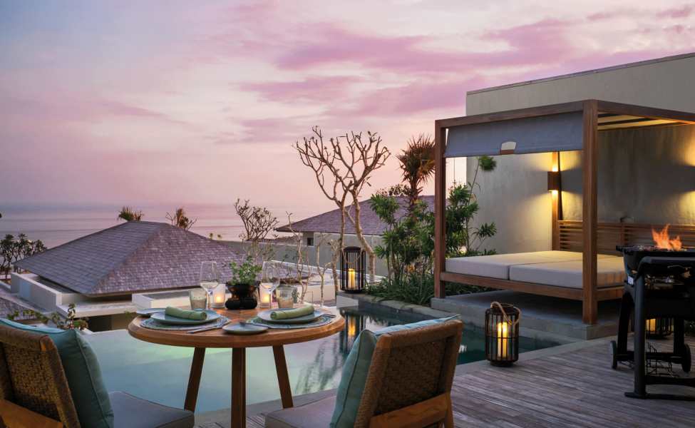 Honeymoon Mewah Di Uluwatu: Menyelami Cinta Di Six Senses