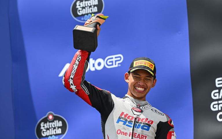 Podium Perdana! Veda Ega Tampil Brilian Di Moto3 Brasil 2026