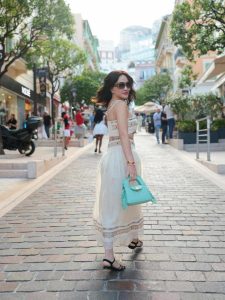 Monaco Summer Vibes! Shandy Aulia Tunjukkan Pesona Classy