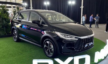Gaya Elegan, Teknologi Canggih! BYD M6 DM-i Classic Dynamic