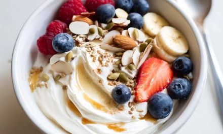 Sehat Dan Creamy! Yoghurt Yunani Kaya Protein Serta Probiotik