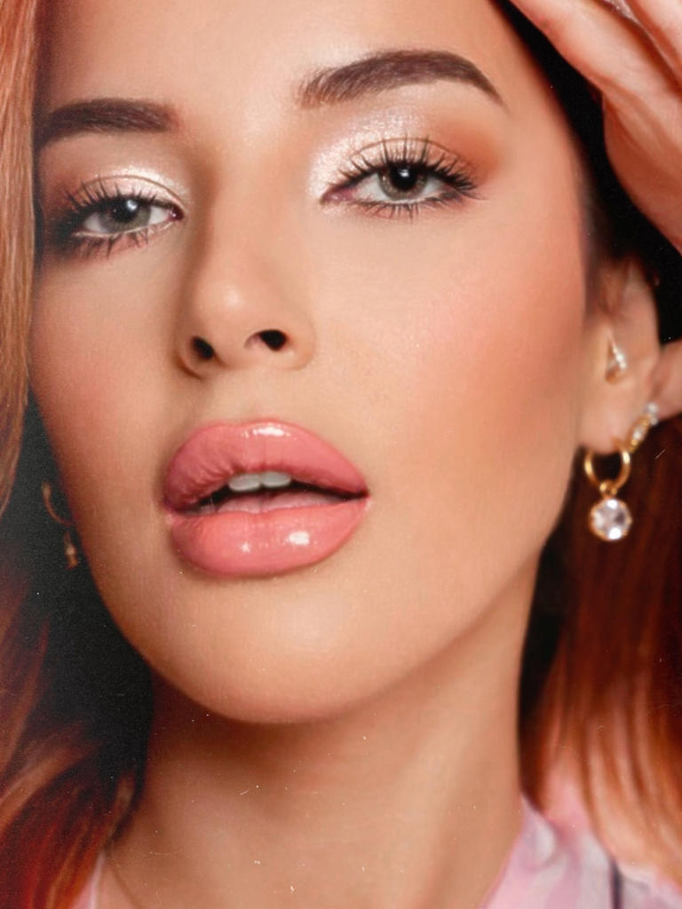Makeup Goals! Tasya Farasya Padukan Soft Glam Dan High Glam